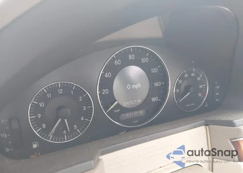 2006 Mercedes-Benz E 350 4Matic z USA, uszkodzony, nr VIN WDBUF87J96X191610